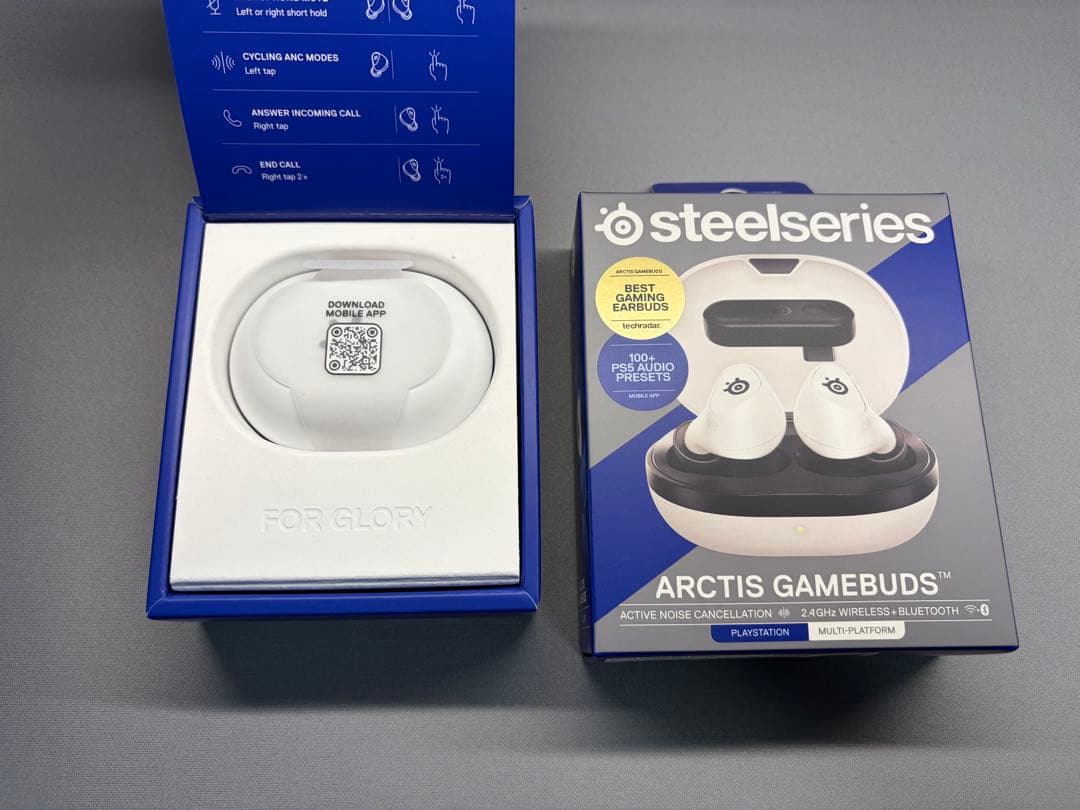 イヤホン SteelSeries Arctis GameBuds white
