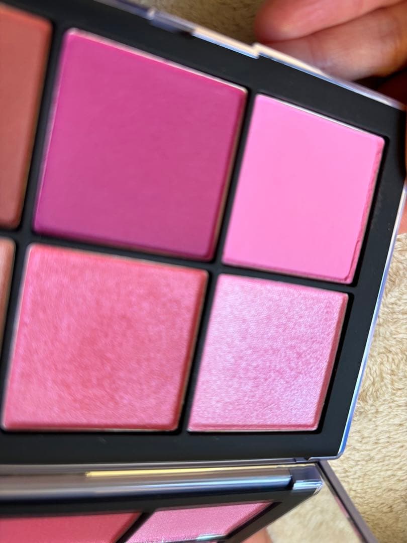 nars チークパレット　限定2025