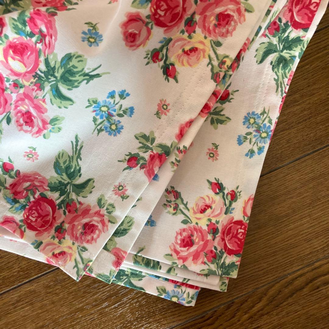 しろくま様　table runner ローラアシュレイ