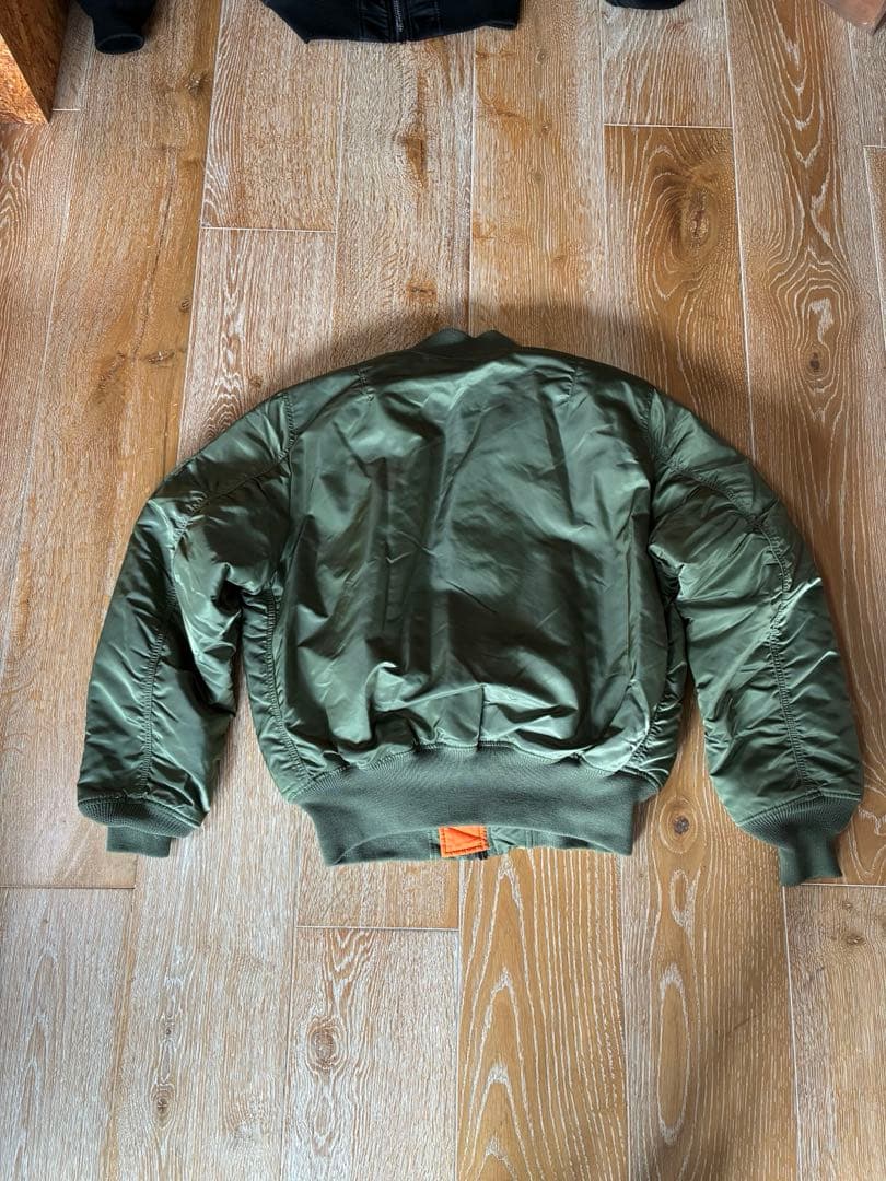 ALPHA INDUSTRIES MA-1 フライトジャケット MM オリーブ