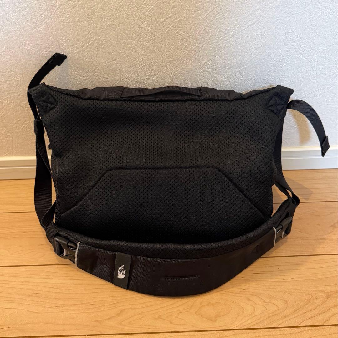 【美品】THE NORTH FACE ベビースリングバッグ 黒 NMB82250