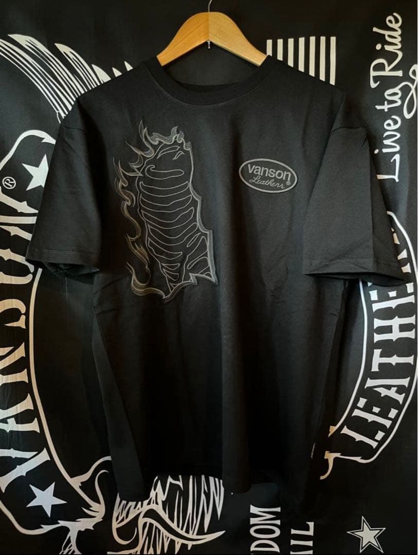新品vanson バンソン✖️ヒューマンボーン＆ファイヤーデザインTシャツ　XL