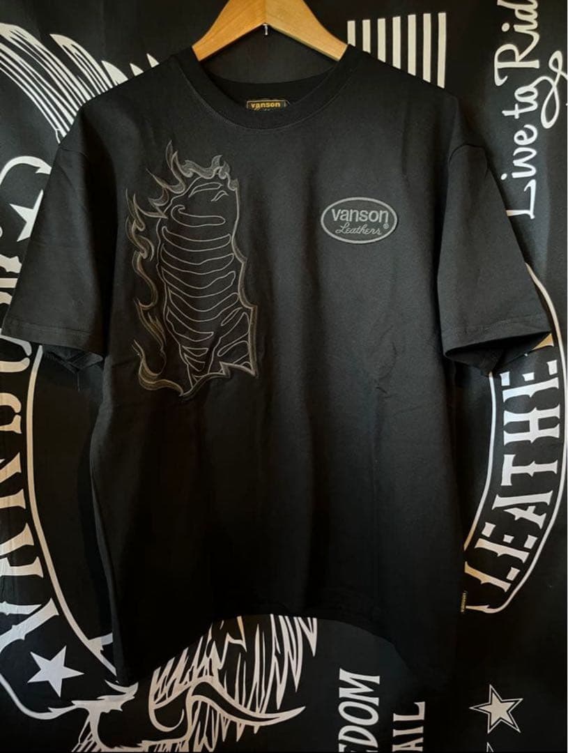 新品vanson バンソン✖️ヒューマンボーン＆ファイヤーデザインTシャツ　XL
