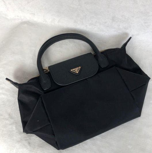 PRADA ショルダーバッグ 21cm