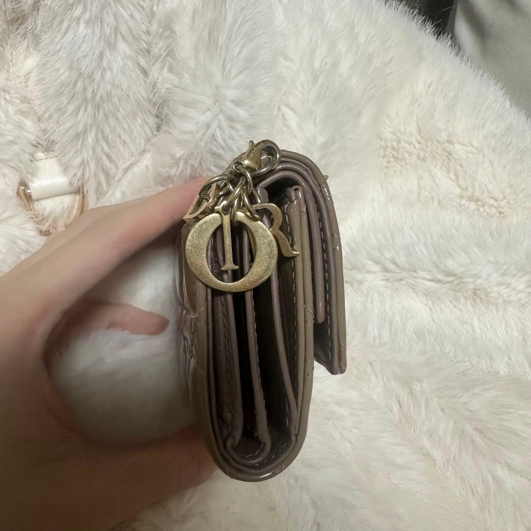Dior レディーディオール　ロータスウォレット　パテントカーフスキン　三つ折り