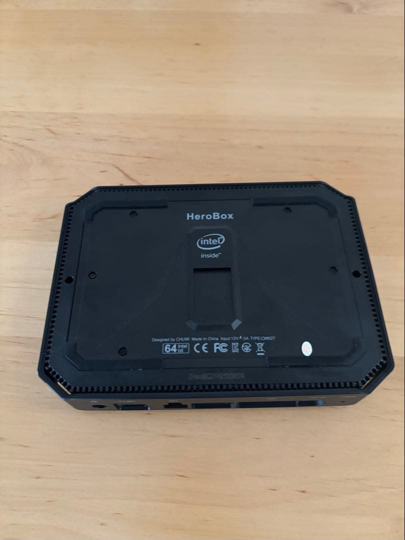 ミニPC CHUWI HeroBox Celeron J4125