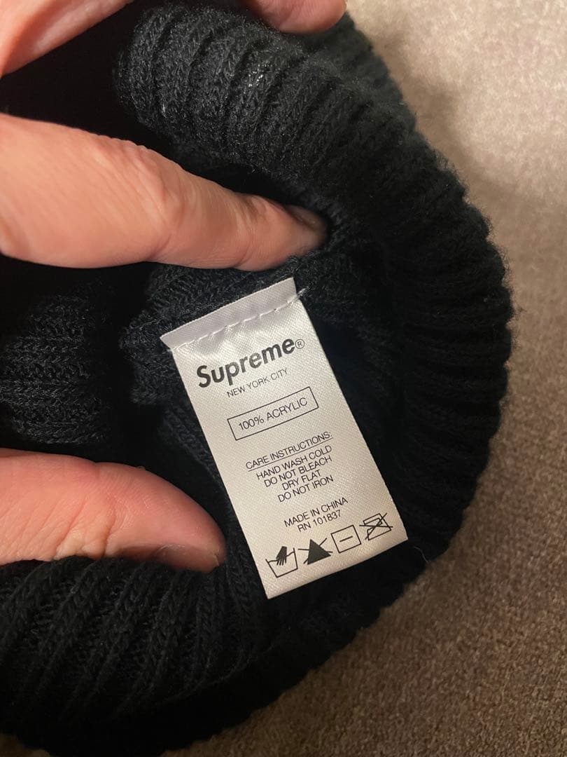 supremeビーニー　ニット帽