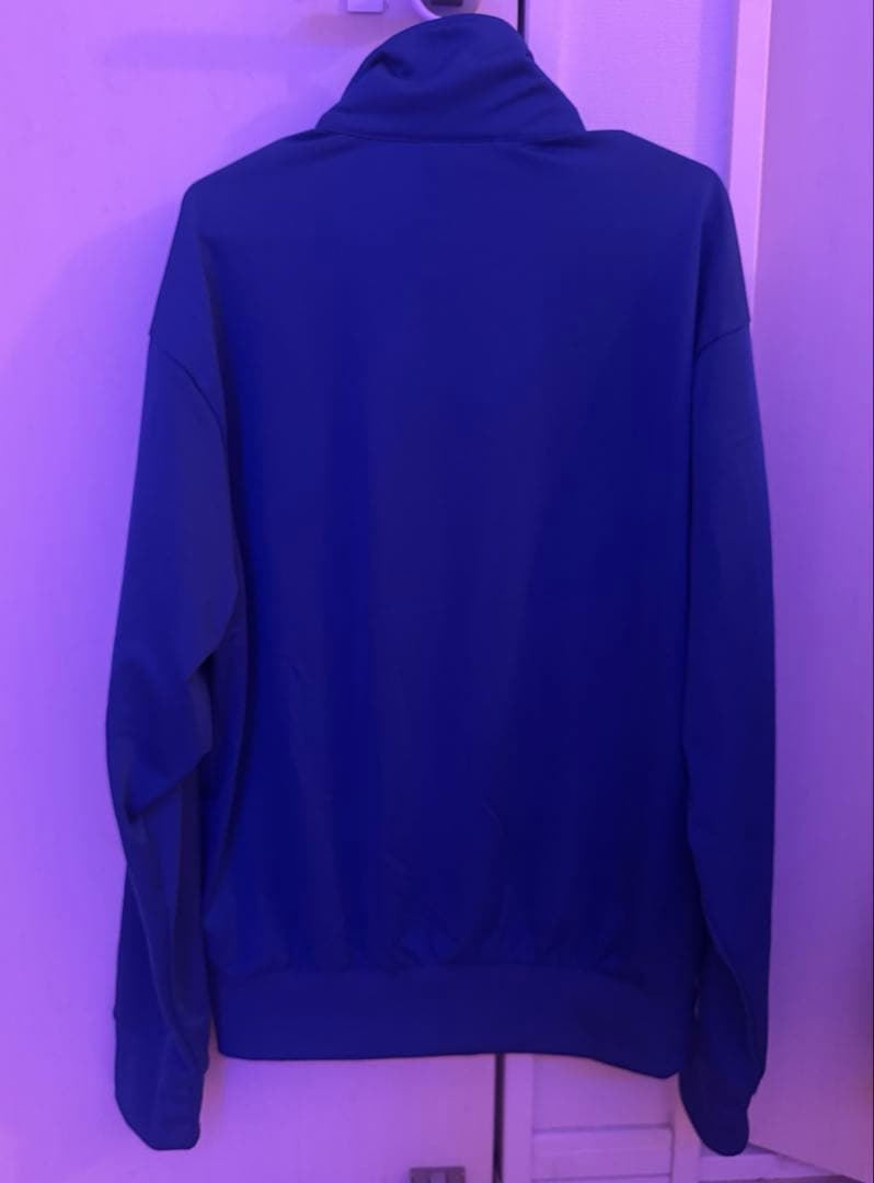 adidasアディダストラックジャケット青