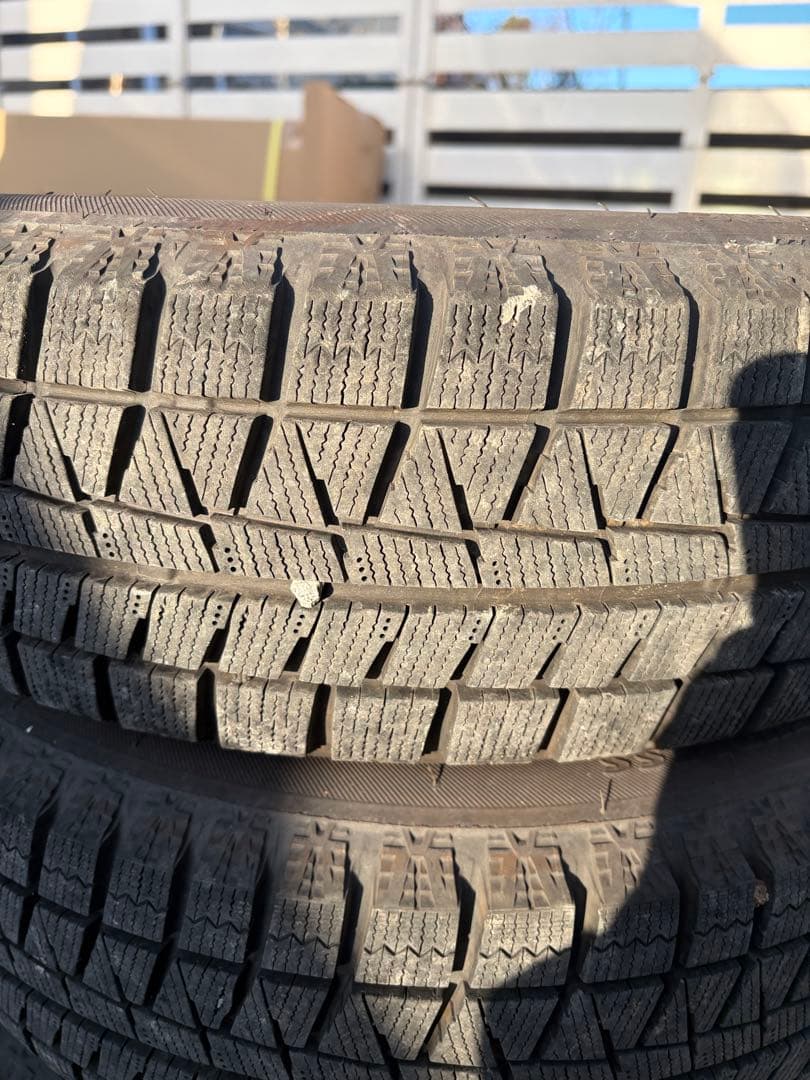 送料込み　ブリヂストン　165/65R14 スタッドレスタイヤ4本セット　軽全般