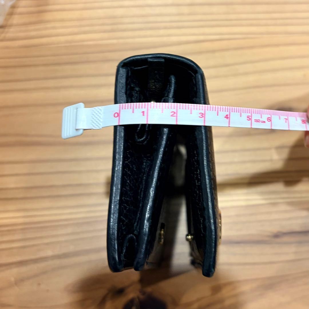Gucci 黒 レザー 二つ折り財布