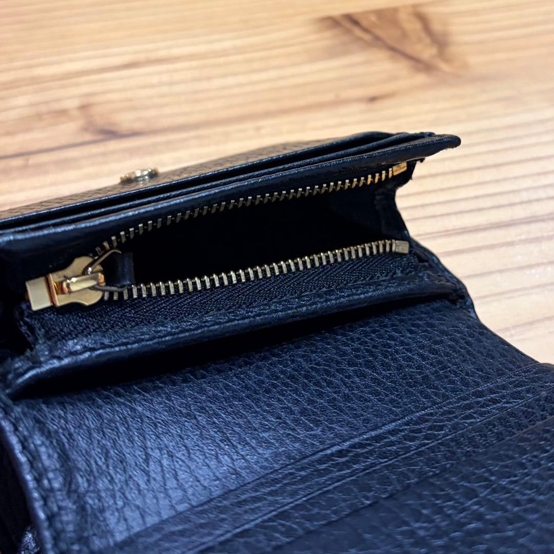 Gucci 黒 レザー 二つ折り財布