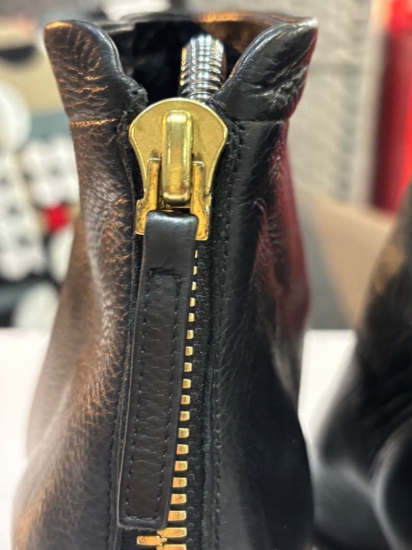 【PELLICO】バックジップ ショートブーツ 黒 37