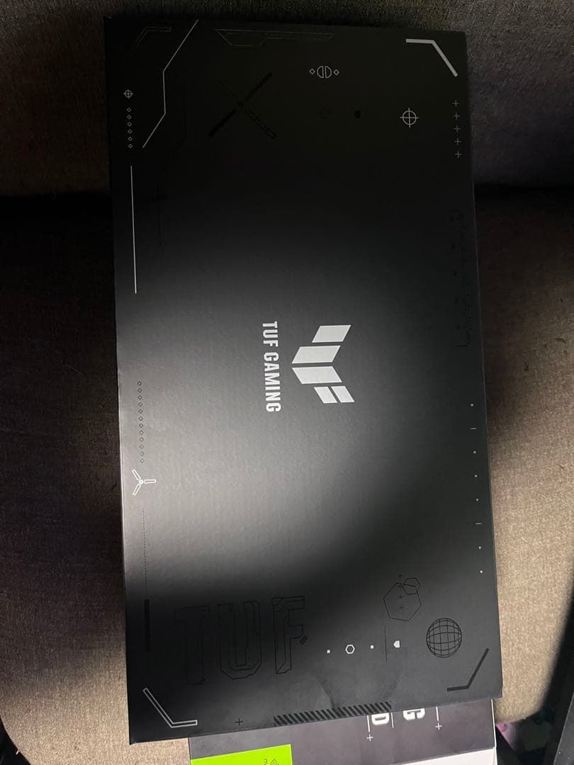 グラフィックボード・グラボ・ビデオカード ASUS TUF Gaming GeForce RTX 5070 OC 12GB