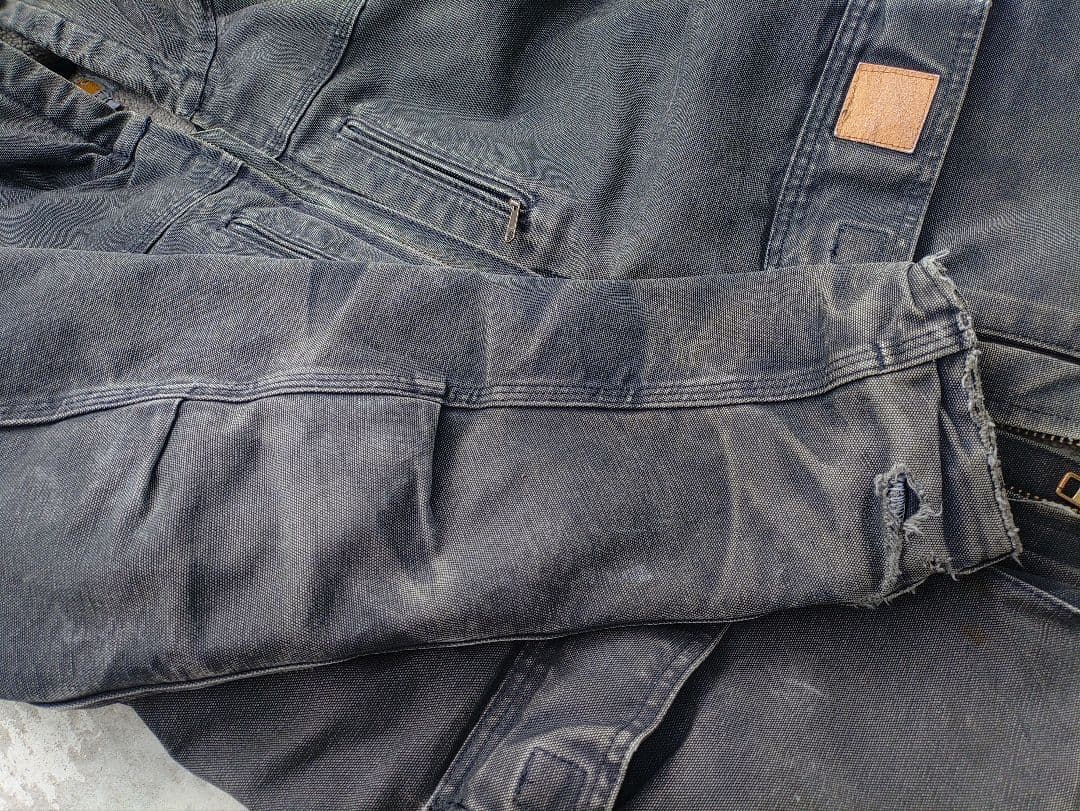 鬼フェード　carhartt ジャクソンコート　ミディアム　C95
