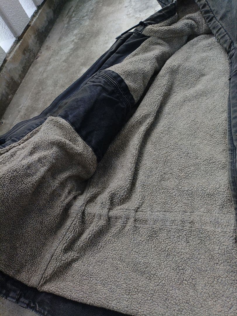 鬼フェード　carhartt ジャクソンコート　ミディアム　C95