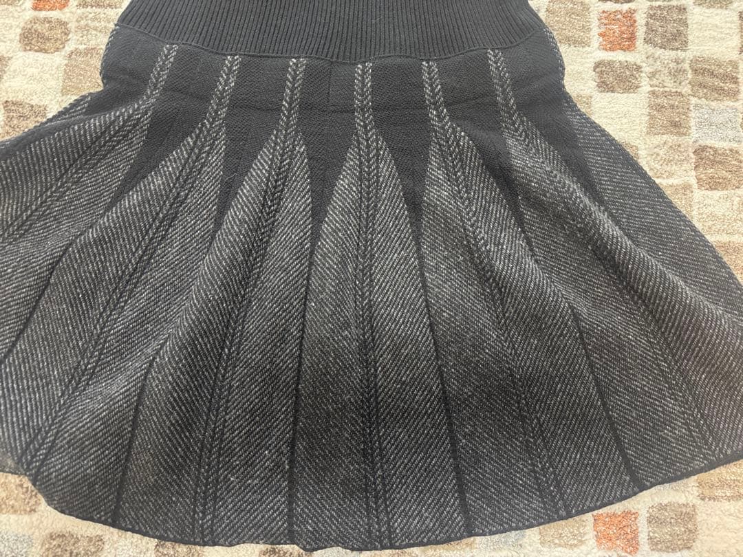 美品✨️ランバンオンブルー ニットワンピース ひざ丈 フレア 長袖 黒 38