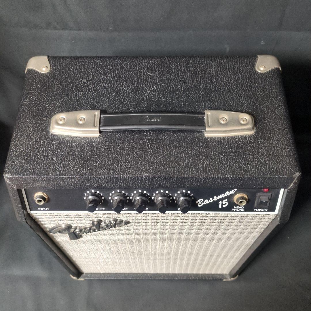 ベース Fender Japan Bassman 15