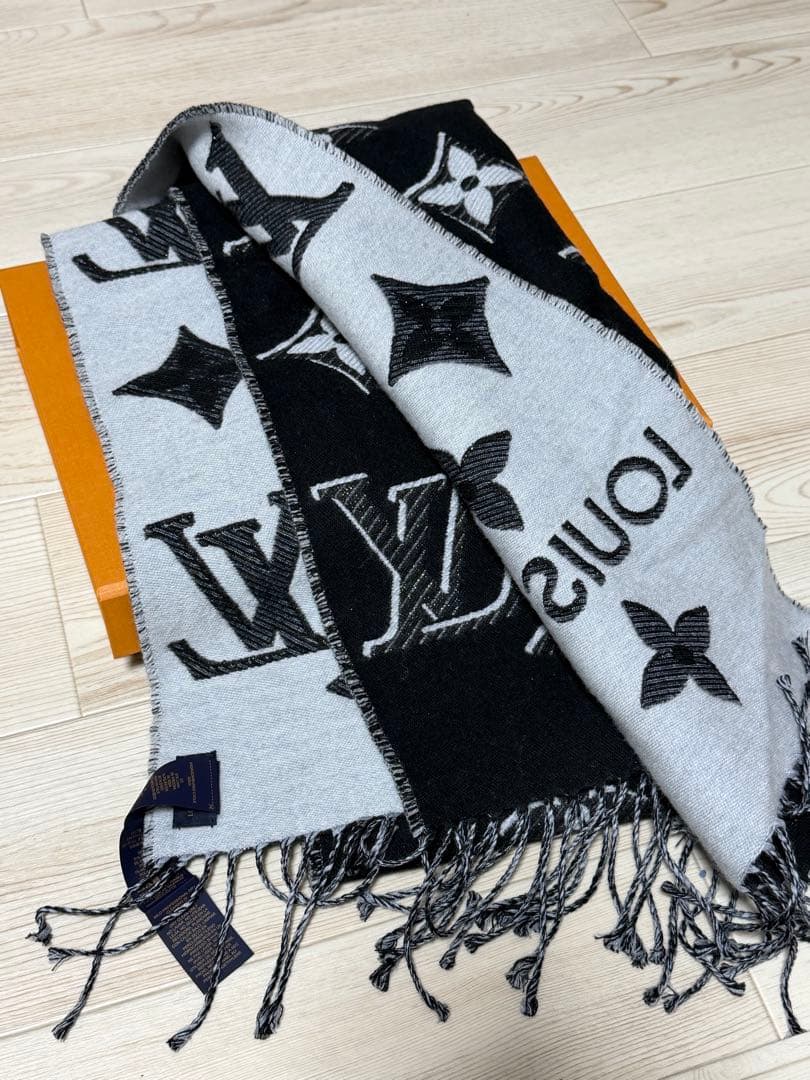 LOUIS VUITTON ロゴ入りマフラー ブラック/グレー