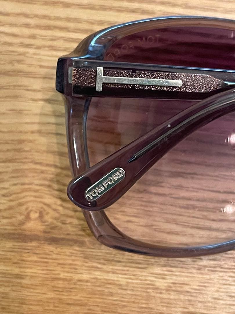 TOM FORD TF9260 グレー サングラス