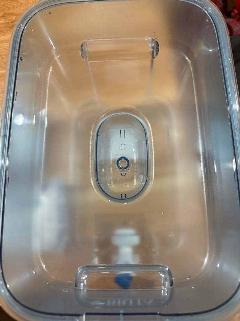 ブリタ BRITA Flow 4.85L タンク型浄水器 フィルター6個付き