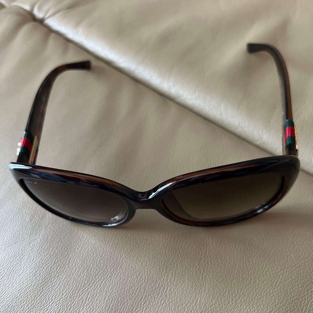 GUCCI ブラウンサングラス