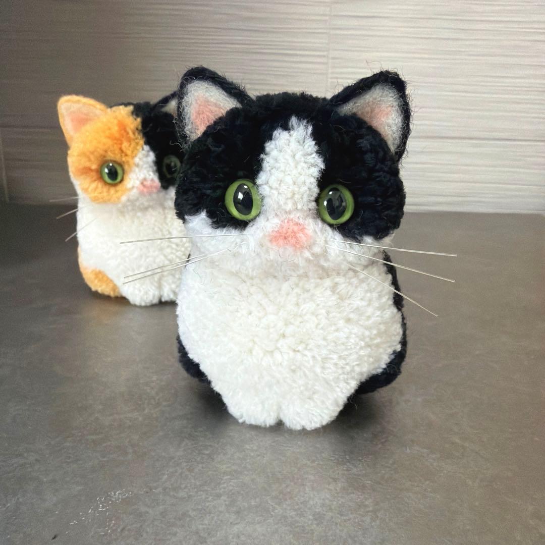 花の子るんるんページ　135 三毛猫　白黒猫