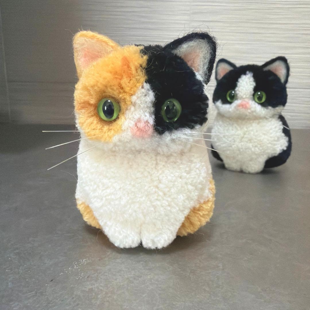 花の子るんるんページ　135 三毛猫　白黒猫