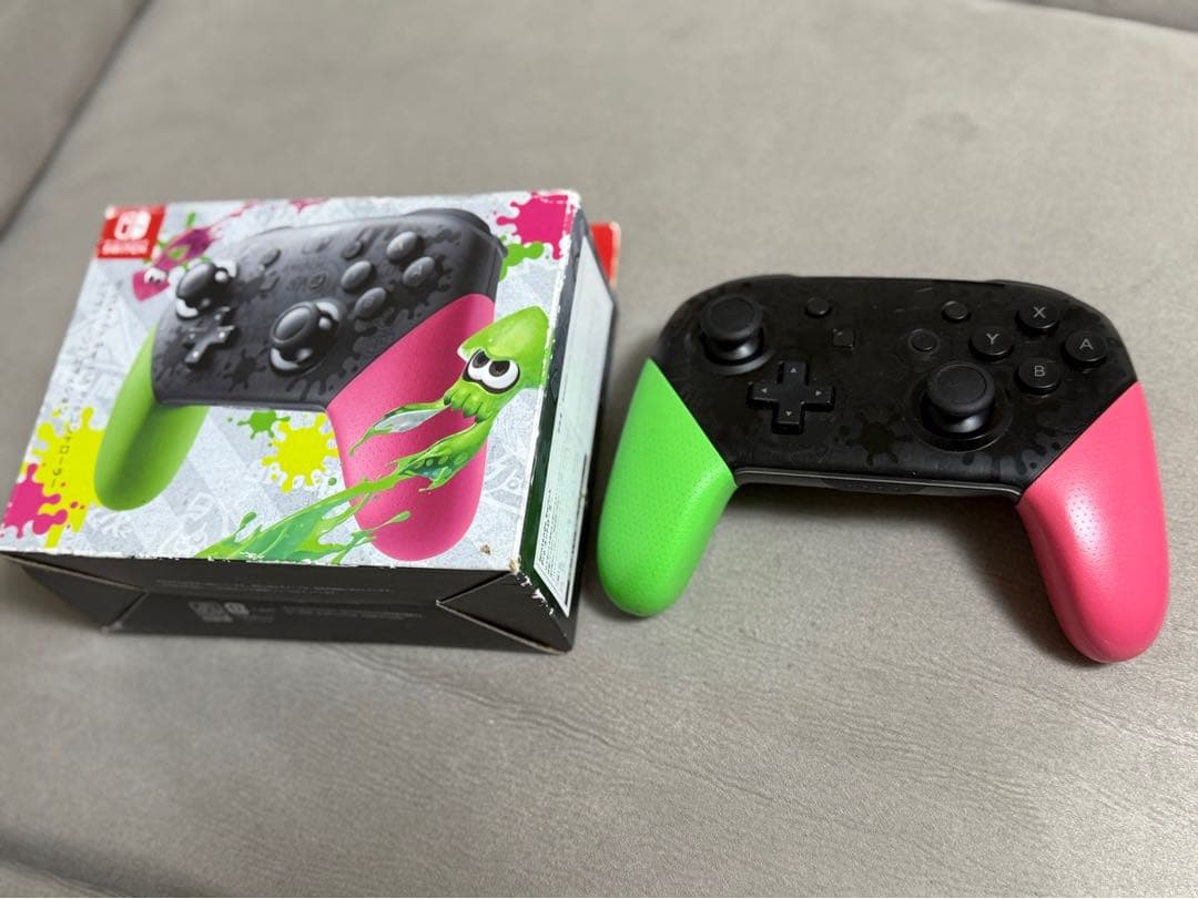 NintendoSwitchProコントローラースプラトゥーン2 &カセット4枚