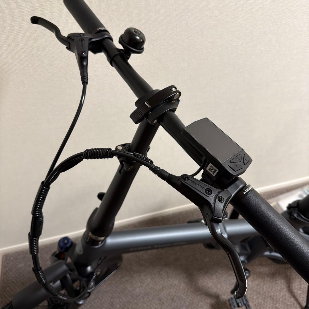 ADO Air 20 Ultra 折りたたみ電動アシスト自転車 グレー