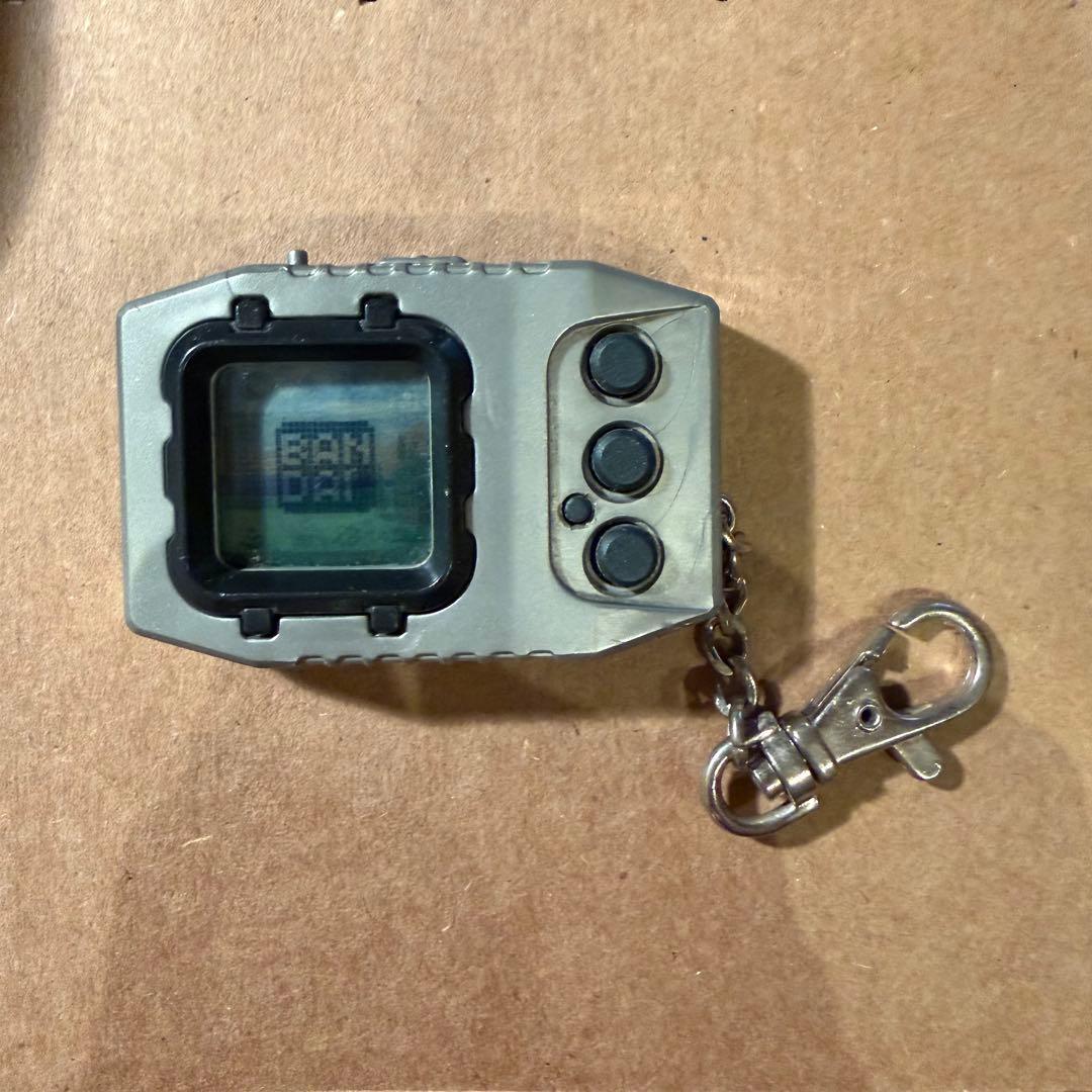 動作確認済 1998年発売 デジモンペンデュラム 初代モデル シルバー レトロ