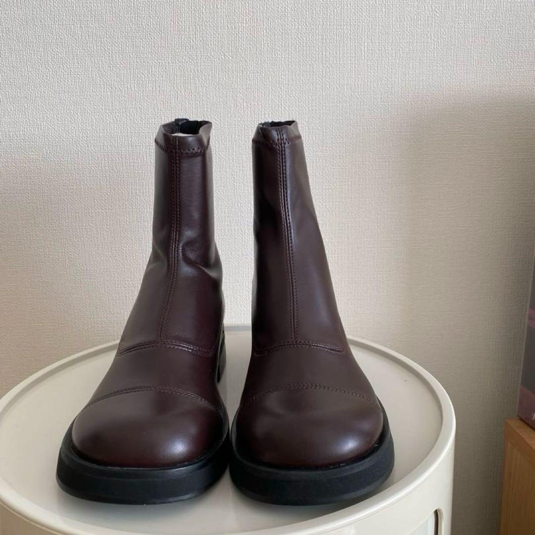【新品】 Charles & Keith ブーツ 36