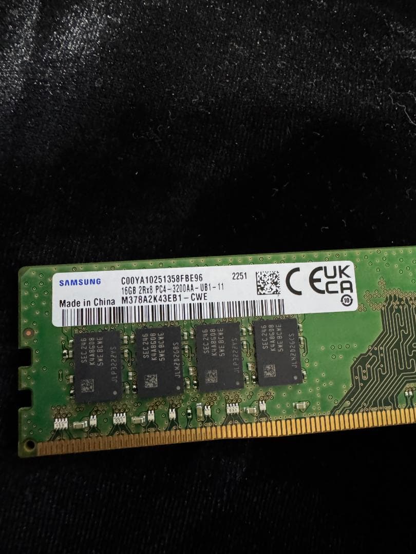 Samsung 16GB DDR4 メモリ PC4-25600
