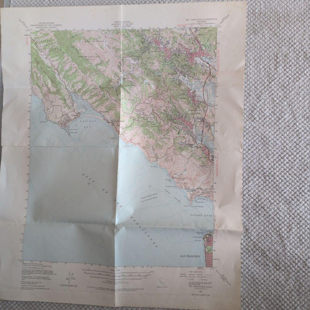 希少1978カリフォルニア州 地図と観光パン、缶バッジ