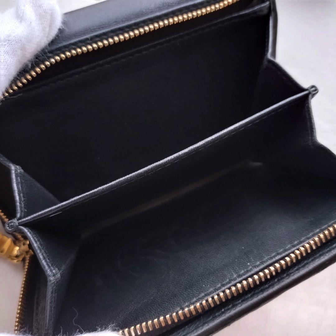 美品 MIUMIU 折り財布 マテラッセ ゴールドロゴ ブラック