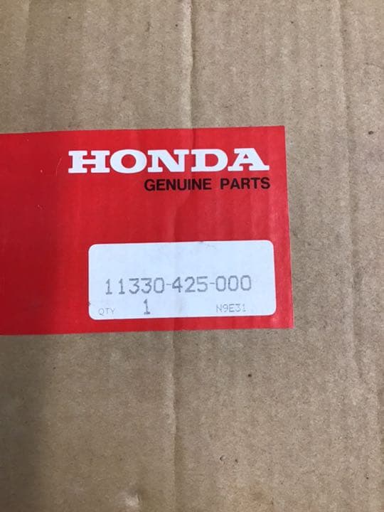 ホンダ　CB750K エンジンカバー 新品未使用品