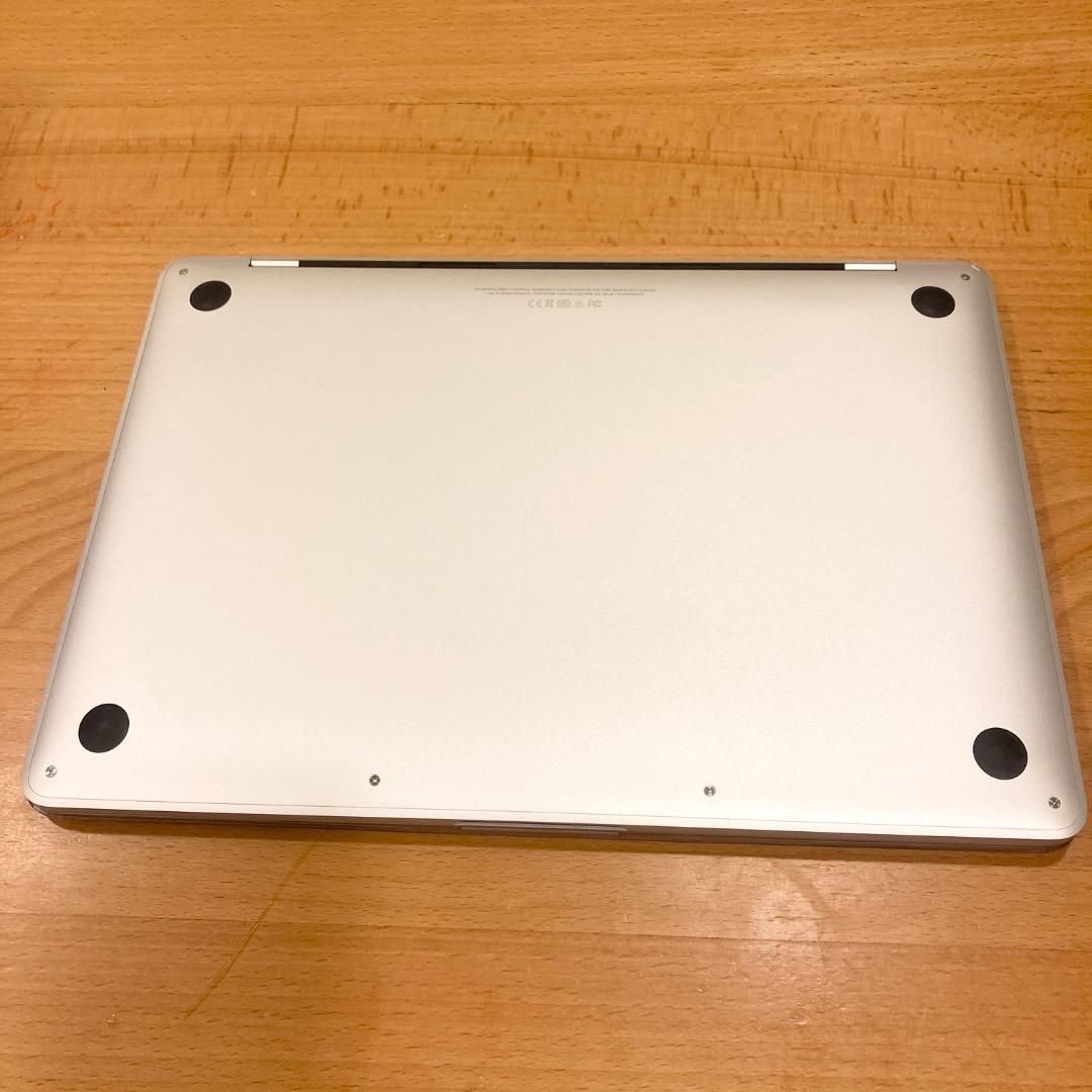 MacBook Pro 13インチ　シルバー 8GB　充放電16回