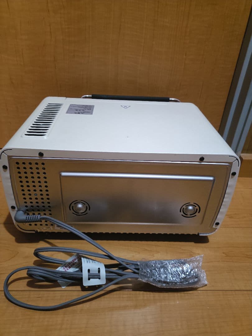 デロンギ オーブントースター EOI406J-W