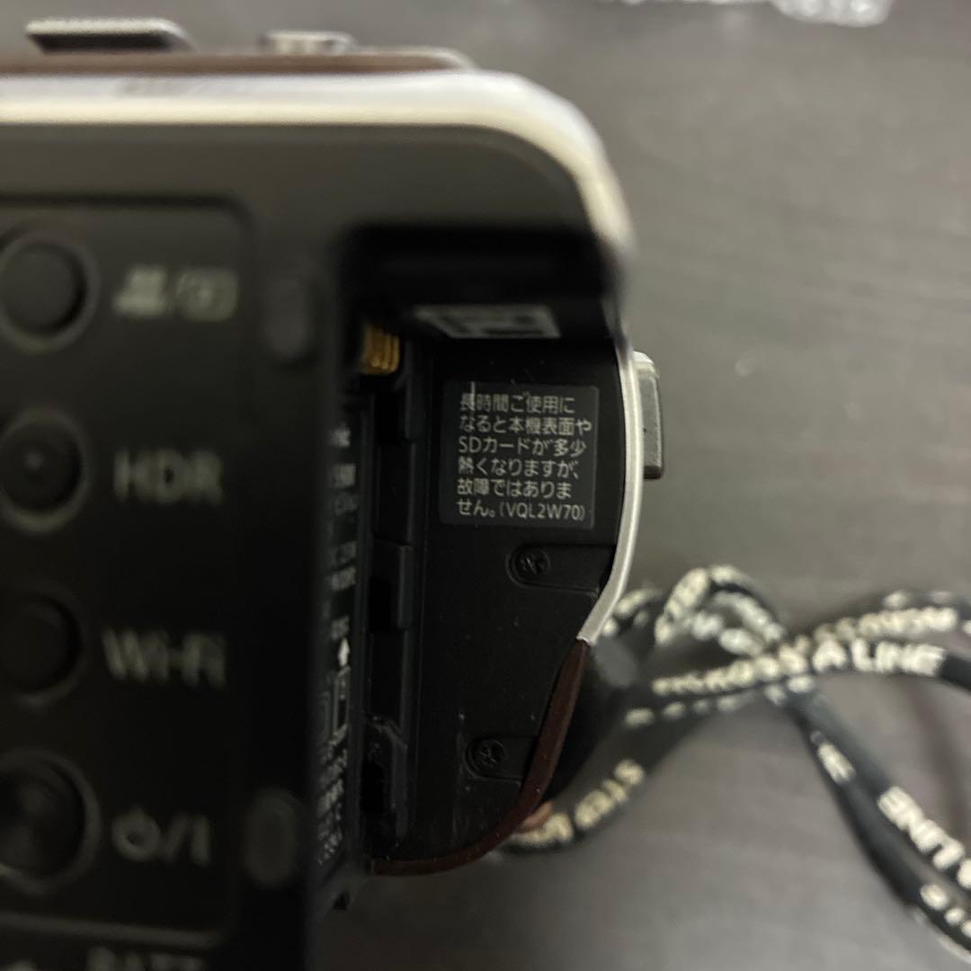 #1151 Panasonic HC-W590M フルHDビデオカメラ 90x