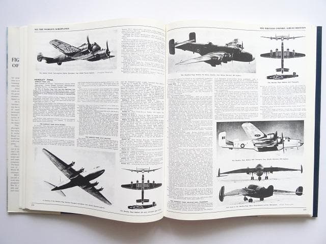 洋書◆第二次世界大戦で使用された戦闘機の写真集 本 資料集 飛行機 軍用機