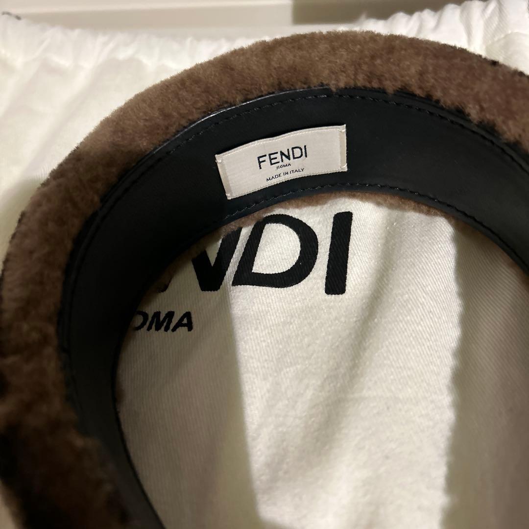 FENDI ブラウン ヘアバンド　ファー