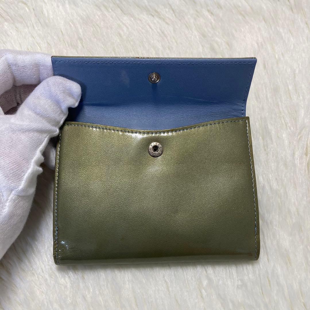 希少デザイン美品 PRADA プラダ　二つ折り　財布　バイカラ　青　緑　エナメル