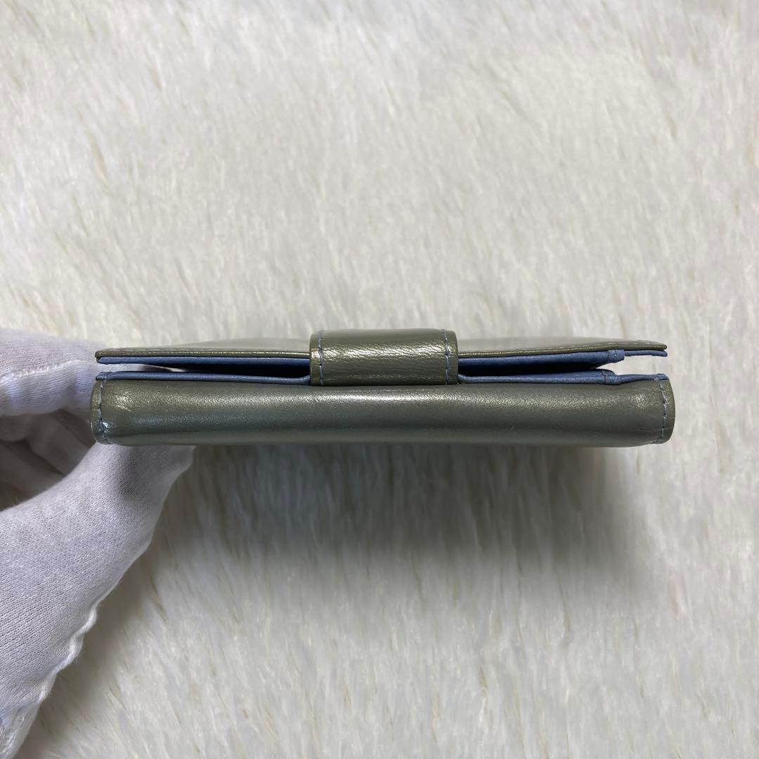 希少デザイン美品 PRADA プラダ　二つ折り　財布　バイカラ　青　緑　エナメル