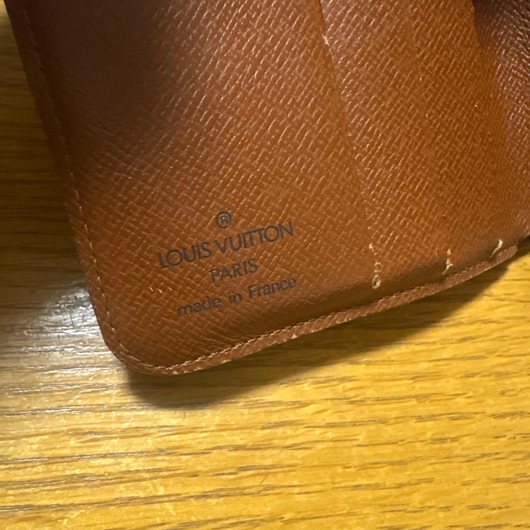 Louis Vuitton モノグラム　二つ折り財布