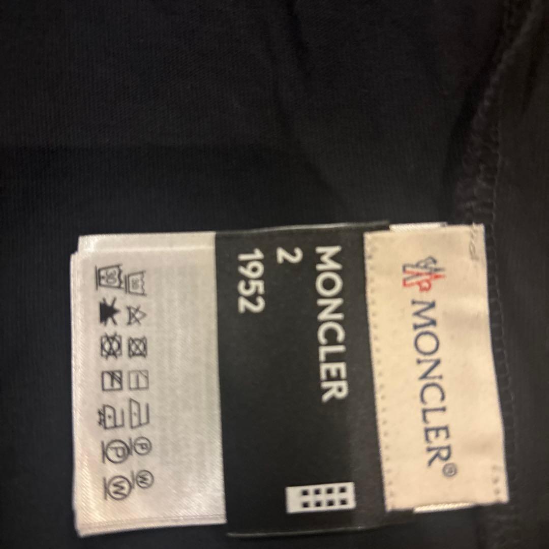 MONCLER ブラック メンズTシャツ　Lサイズ