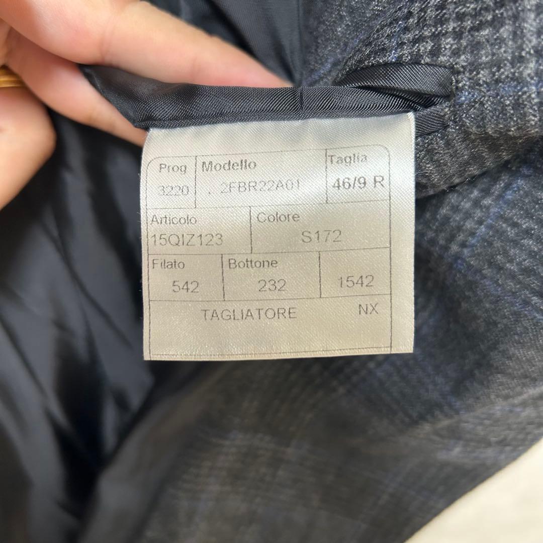 極美品　TAGLIATORE テーラードジャケット チェック柄　オーバーペン