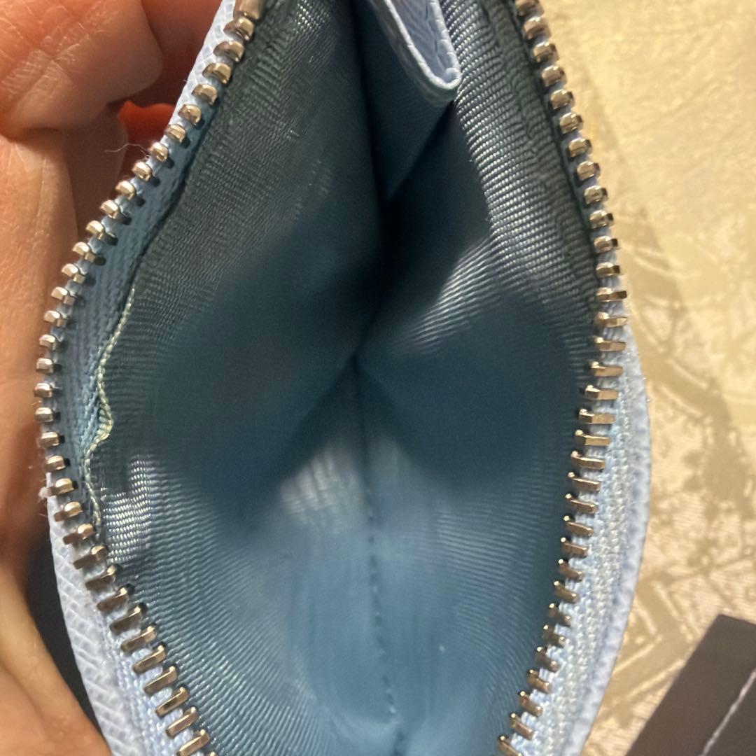 PRADA サフィアーノトライアングル ロゴ コンパクトウォレット