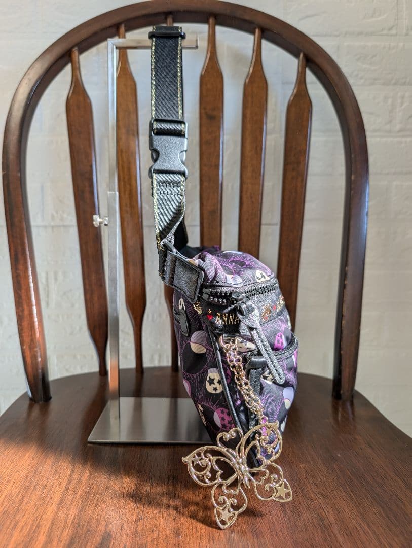 美品✨️ANASUI ボディバック バタフライチャーム 星柄 ショルダーバッグ
