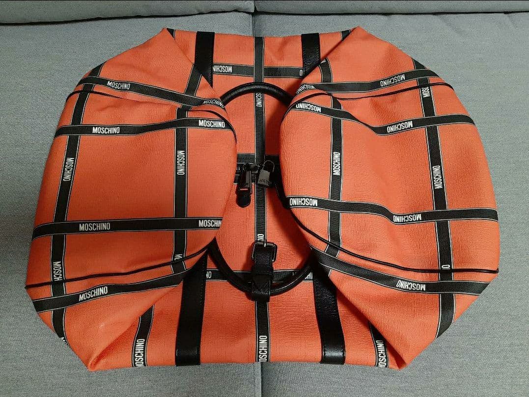 MOSCHINO モスキーノ 旅行バッグ ボストンバッグ オレンジ