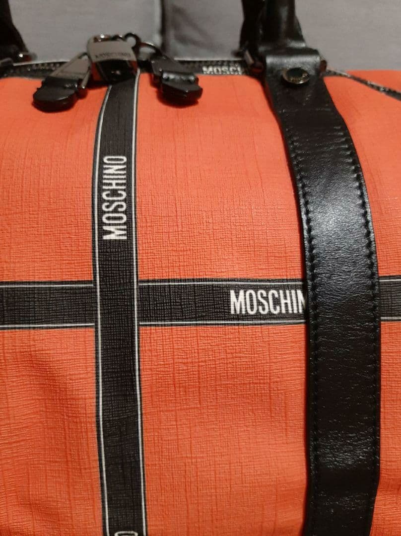 MOSCHINO モスキーノ 旅行バッグ ボストンバッグ オレンジ