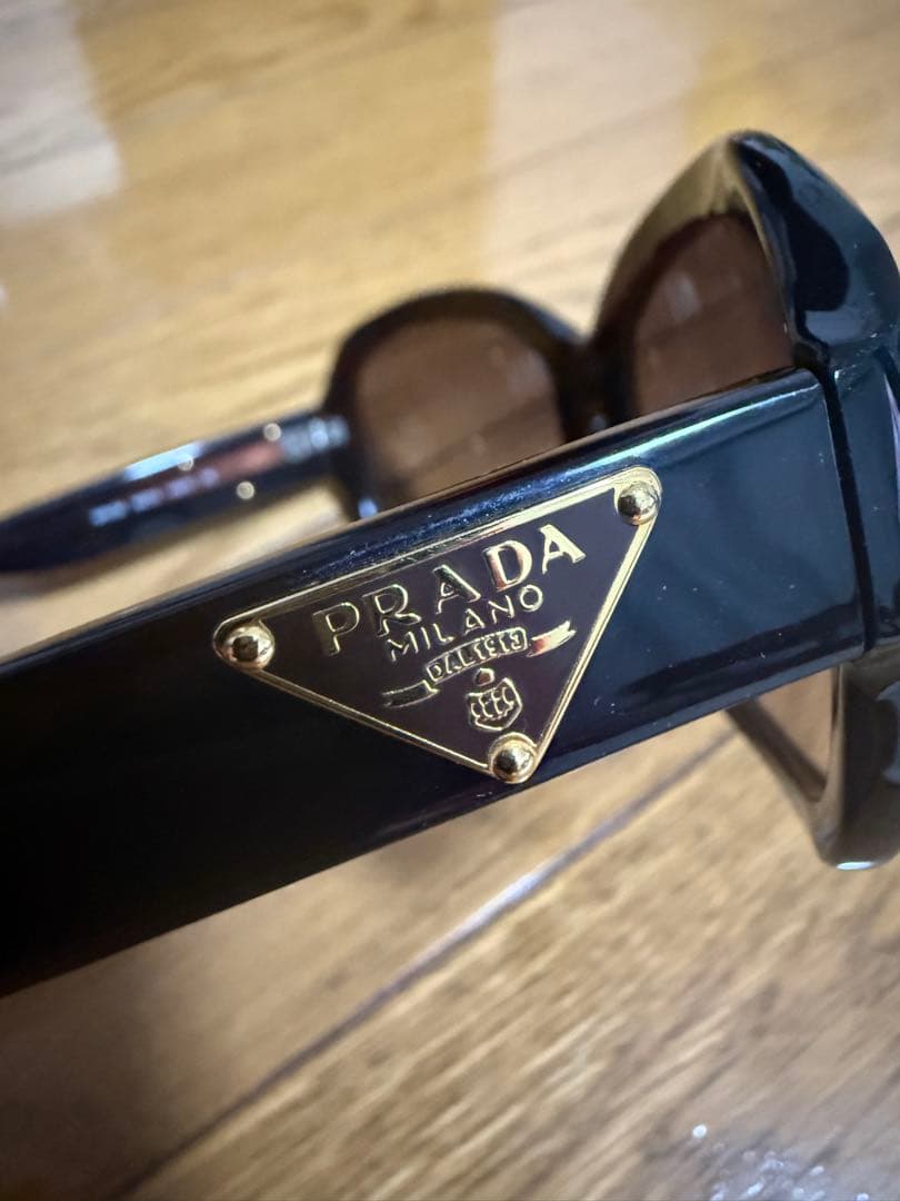 美品　PRADA プラダ　サングラス　ベッコウ　三角ロゴプレート